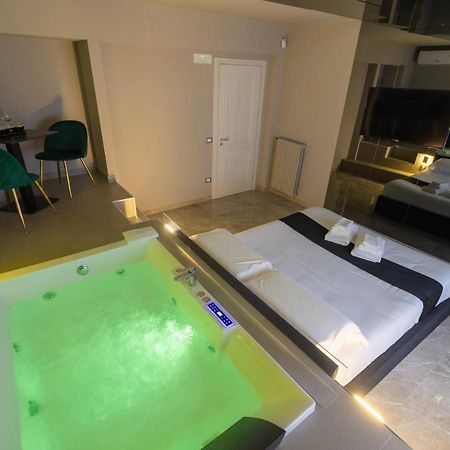 Maximum Exclusive Suite & Spa Палермо Екстериор снимка