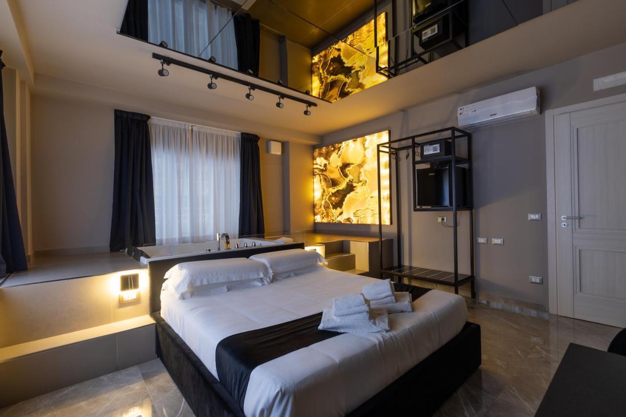 Maximum Exclusive Suite & Spa Палермо Екстериор снимка