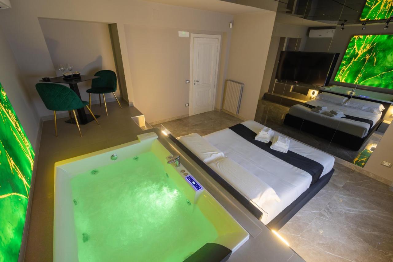 Maximum Exclusive Suite & Spa Палермо Екстериор снимка