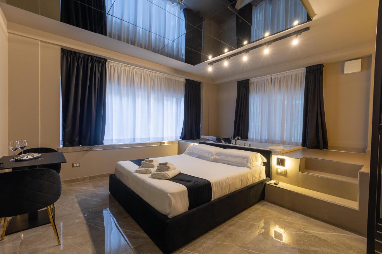 Maximum Exclusive Suite & Spa Палермо Екстериор снимка