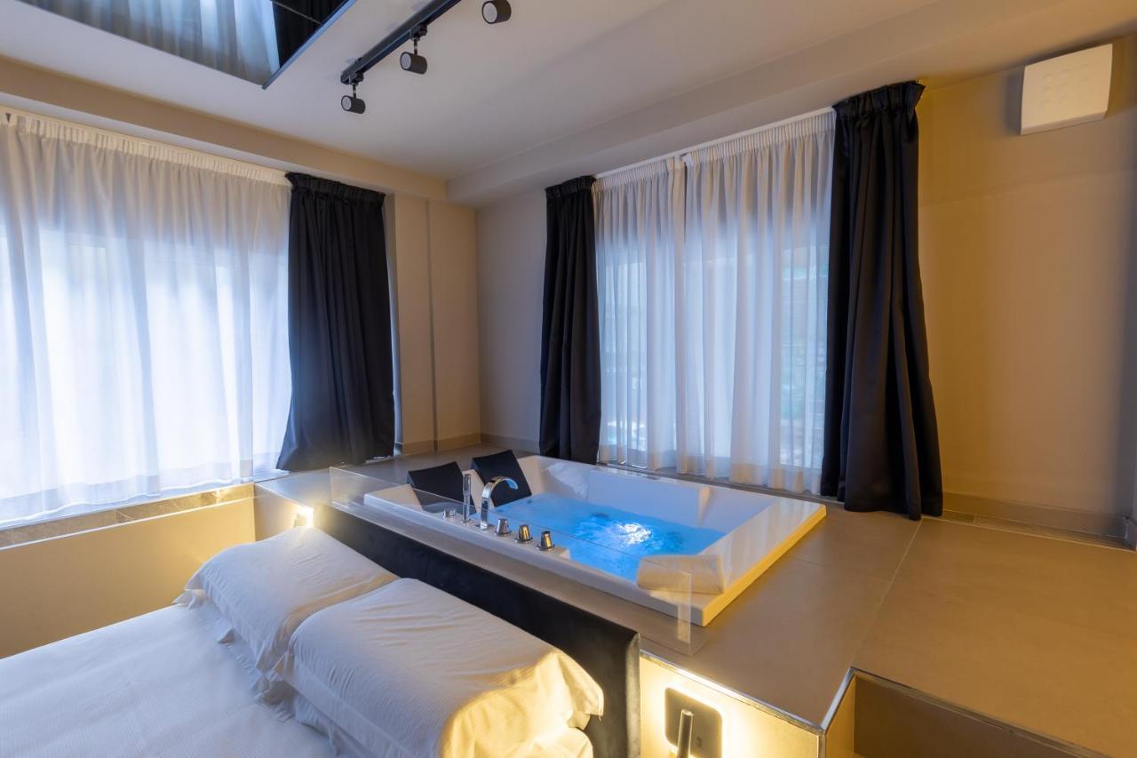 Maximum Exclusive Suite & Spa Палермо Екстериор снимка