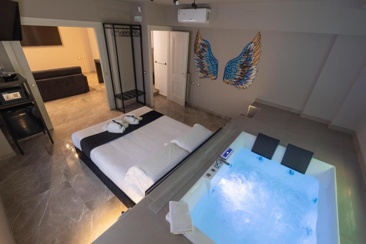 Maximum Exclusive Suite & Spa Палермо Екстериор снимка
