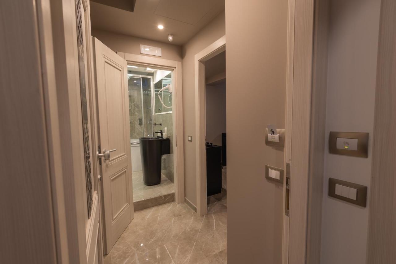 Maximum Exclusive Suite & Spa Палермо Екстериор снимка